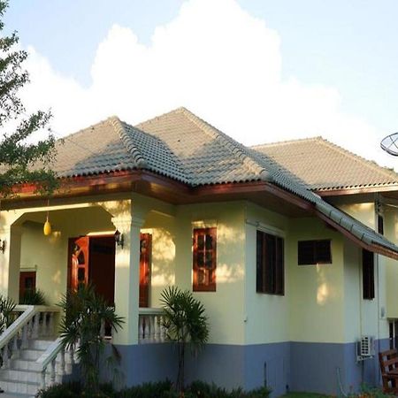 Hotel Oyo 769 Ban Thassanee Chiang Mai Exterior foto